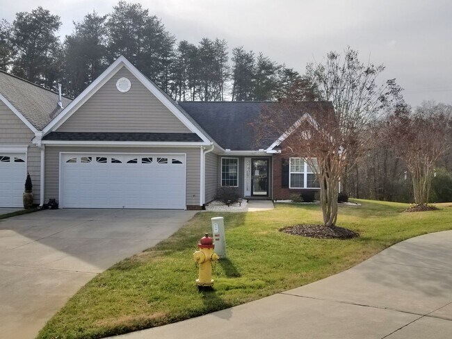 Building Photo - 108 Brae Creek Ct