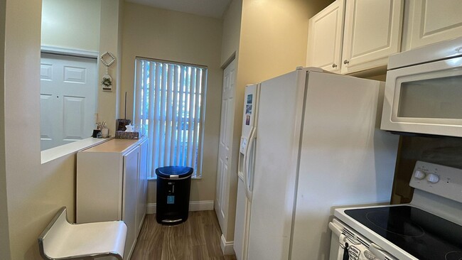 Building Photo - 4847 Palmbrooke Terrace