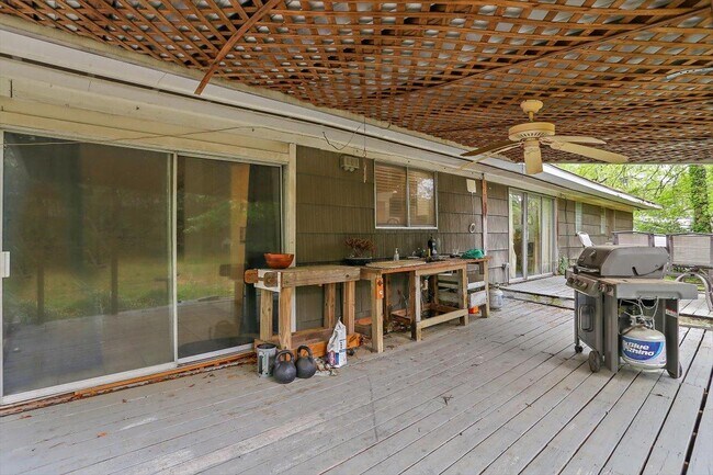 Building Photo - 1315 Kimwood Dr