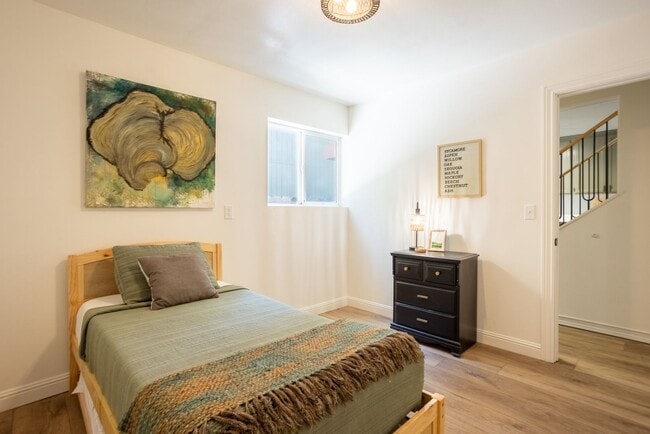 Building Photo - Ultra Unique Chico Tree House in The Avenues