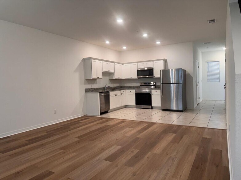 Building Photo - 3022 Springwell Lp