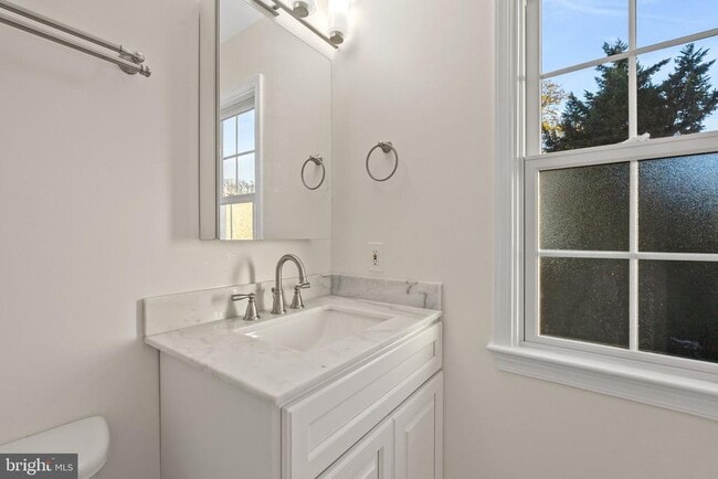 Building Photo - 3110 9th Rd N