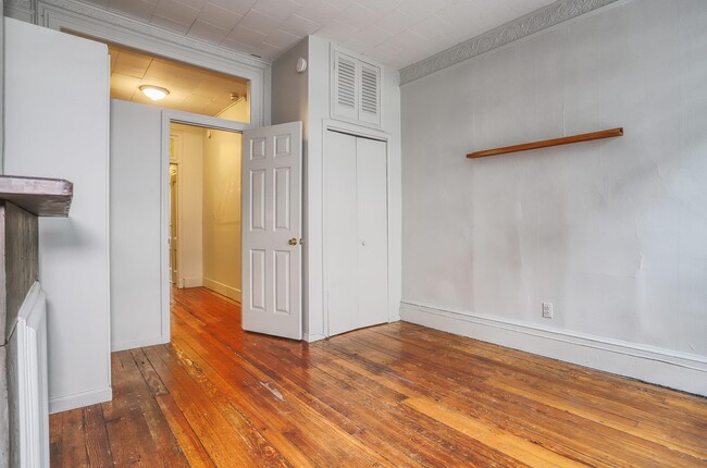 Building Photo - 320 Jefferson St