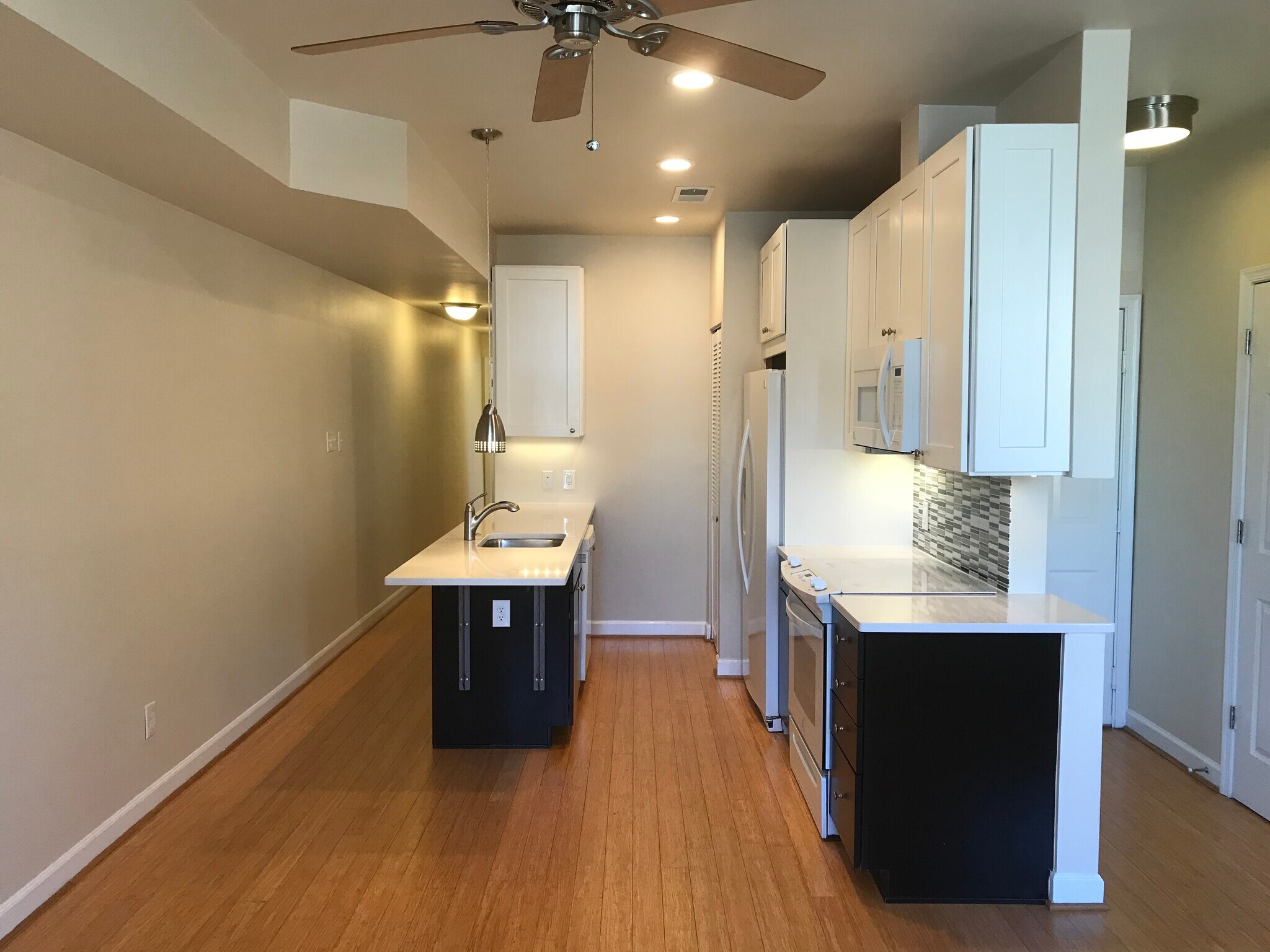 Kitchen - 1448 Newton St NW