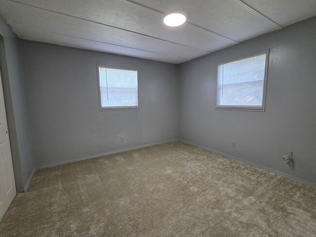 Building Photo - 65 S 6th St