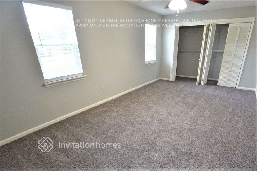 Building Photo - 2512 Meadowbrook Way