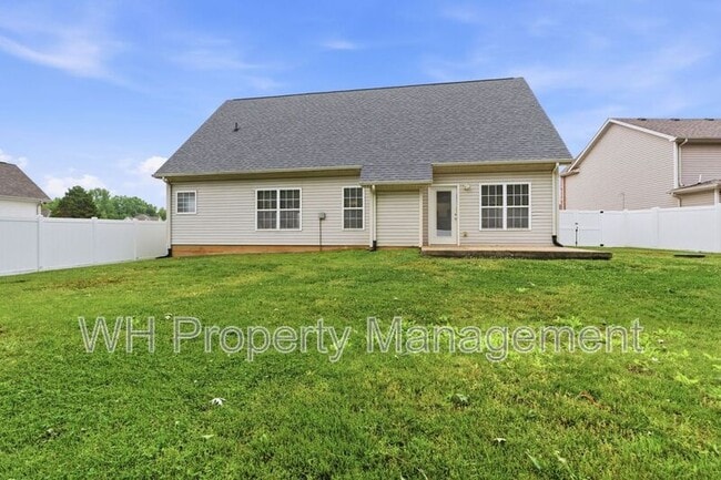 Building Photo - 572 Preakness Cir