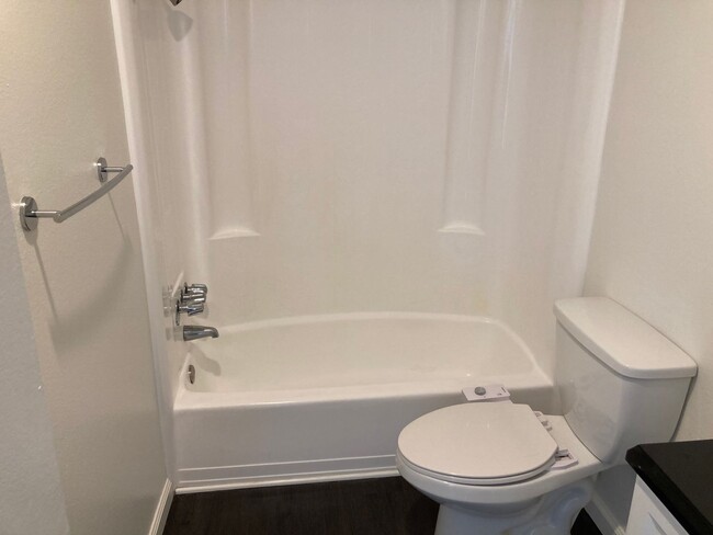 Building Photo - Updated two bedroom two bath in Fox Hills ...