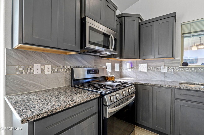 Building Photo - 14852 Jack White Ave