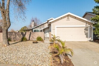 Building Photo - Updated 3 bedroom home in Ridgepoint Area