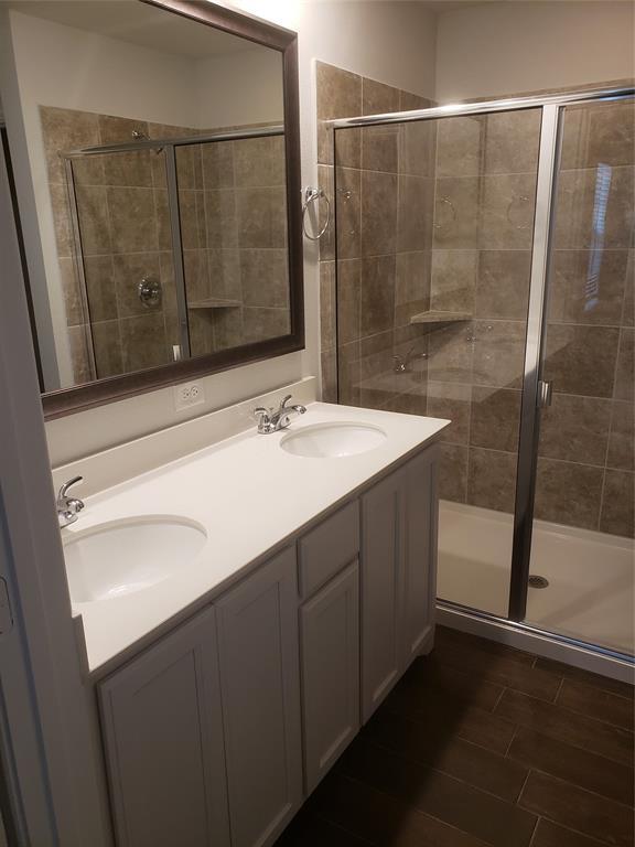 Building Photo - 6852 Meadow Crest Dr