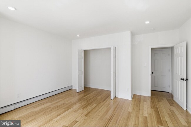 Building Photo - 5939 Drexel Rd