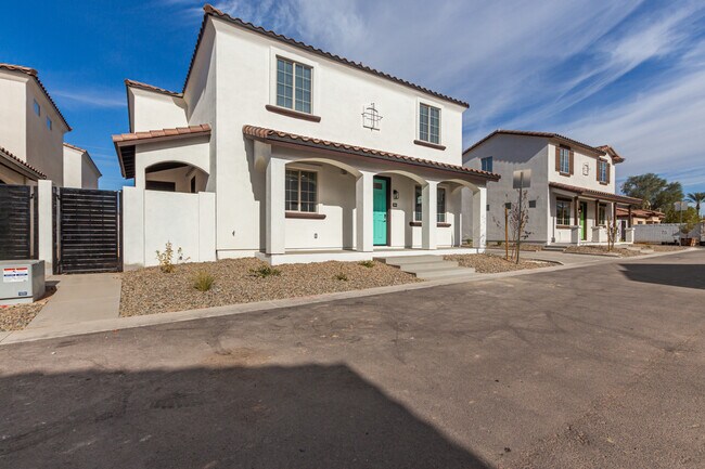 Building Photo - Monte Villagro