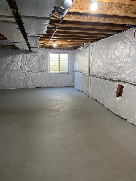 Building Photo - 8413 Walnut Hill