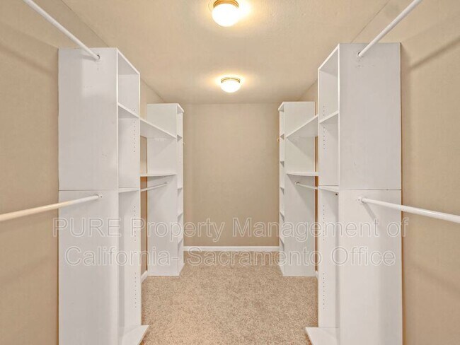Building Photo - 8777 Cooperston Way