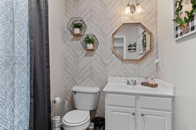 Building Photo - 6115 Riveroak Terrace