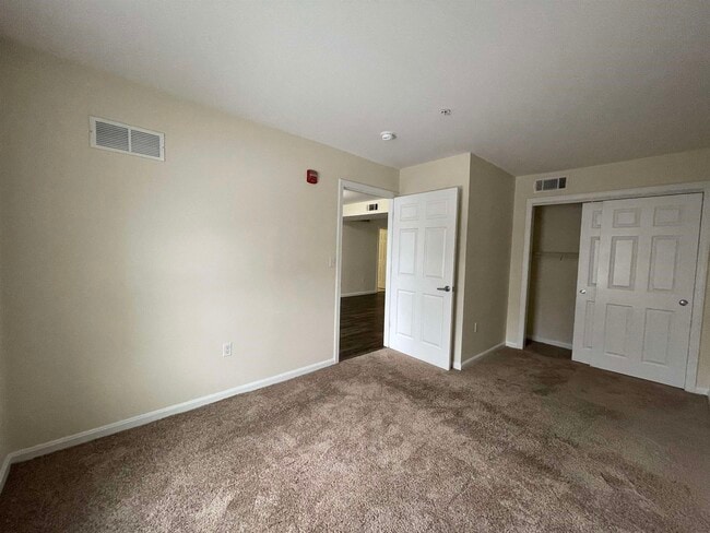 Building Photo - 20 Sentinel Court