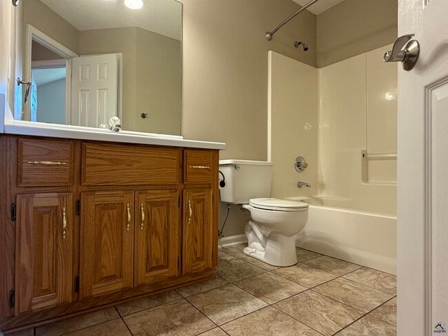 Building Photo - 106 Quail Hollow Dr
