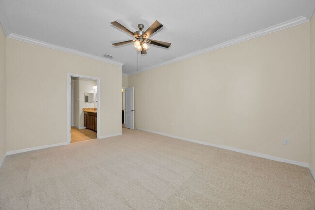 Building Photo - Beautiful Trinity Lakes 5 bedroom 3.5 Baths