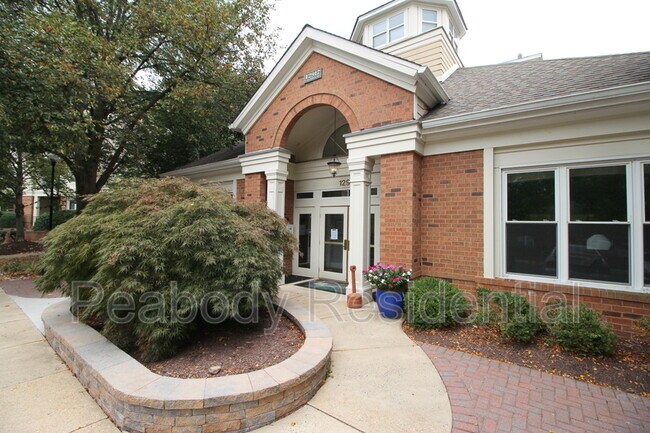 Building Photo - 12913 Alton Square