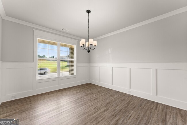 Building Photo - 4656 Silver Oak Dr SW