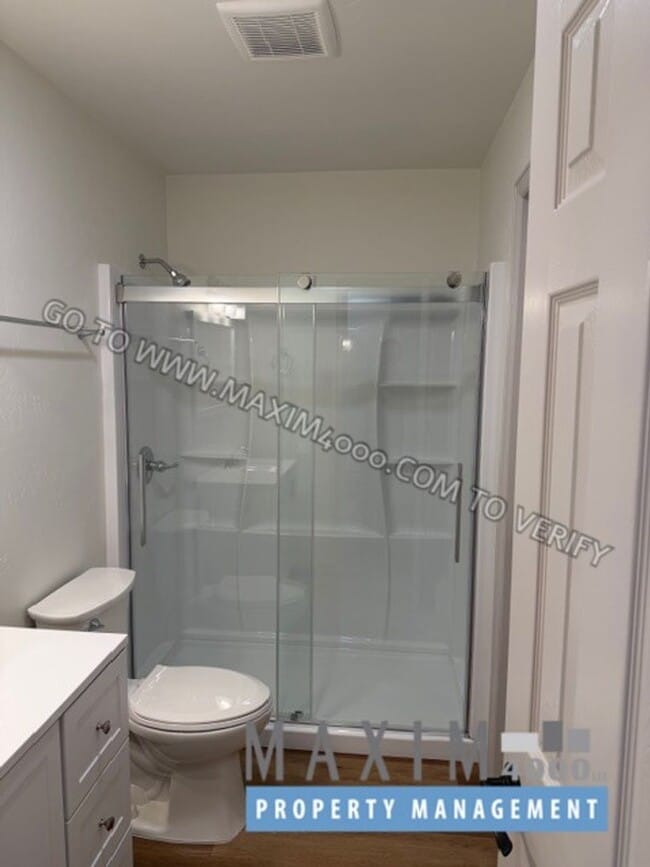 Building Photo - 2721 Patterson Rd