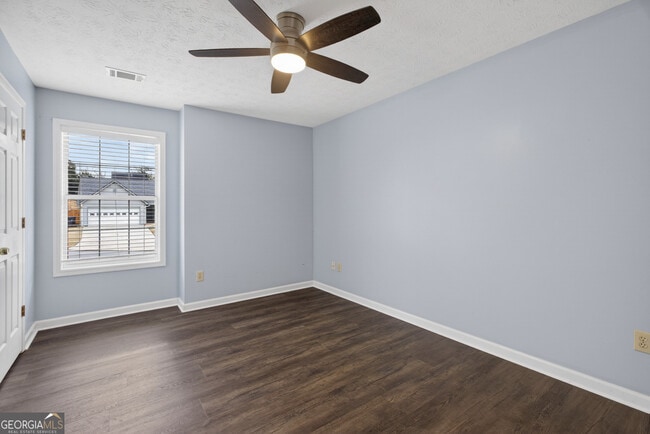 Building Photo - 5205 Maltdie Ct NE