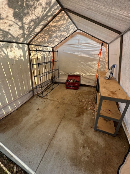 Building Photo - 1665 Peregrine Dr