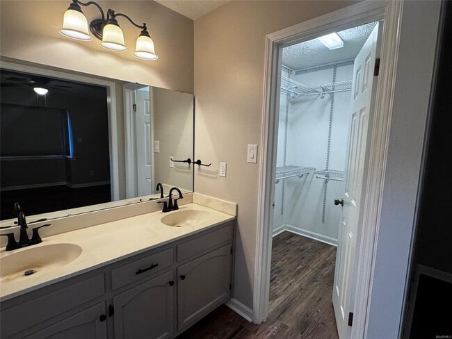 Building Photo - 109 Duck Cove