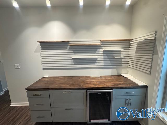 Building Photo - 332 Fenrose Dr