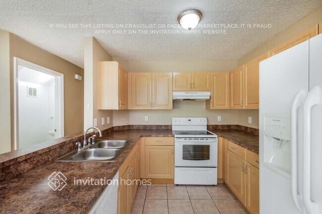 Building Photo - 620 208th Cir