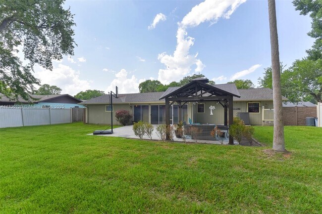 Building Photo - 781 Little Pine Dr