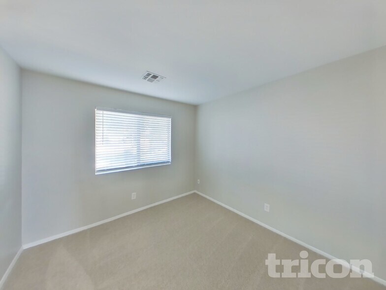 Building Photo - 8605 West Campbell Ave