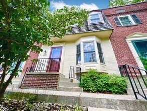 Building Photo - Welcome to DC Living!
