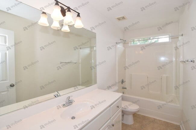 Building Photo - $1,950 - 4 bed/2.5 house for rent in Evans, with fenced back yard!