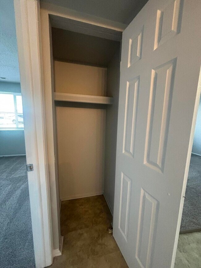 Building Photo - 131 Canfield St