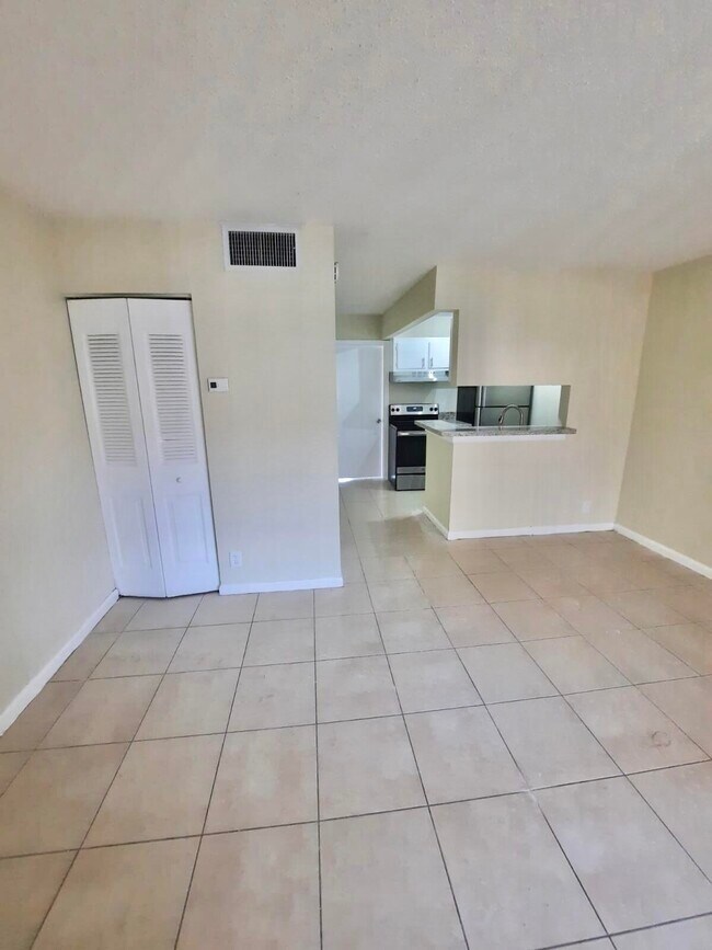 Building Photo - 1500 N Congress Ave