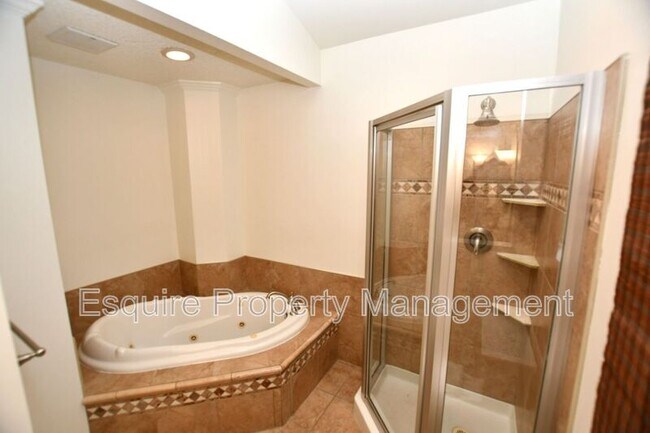 Building Photo - 4275 Silverado Dr