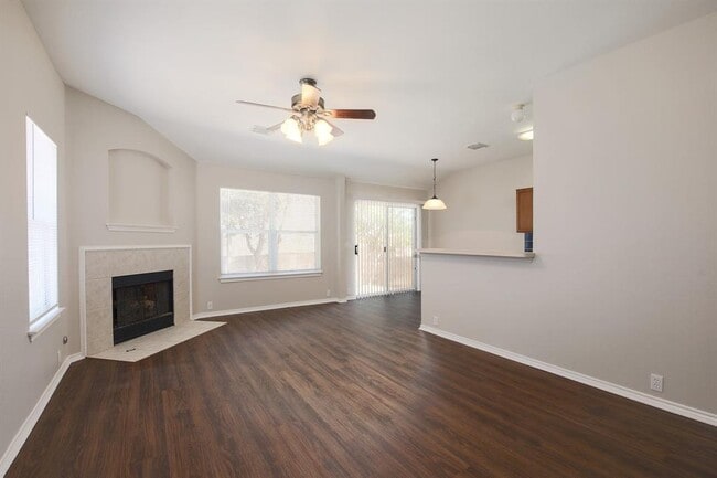 Building Photo - 14904 Antique Finish Dr