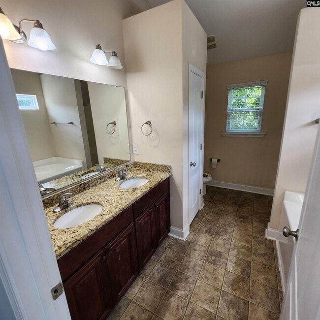 Building Photo - 330 Large Oak Loop