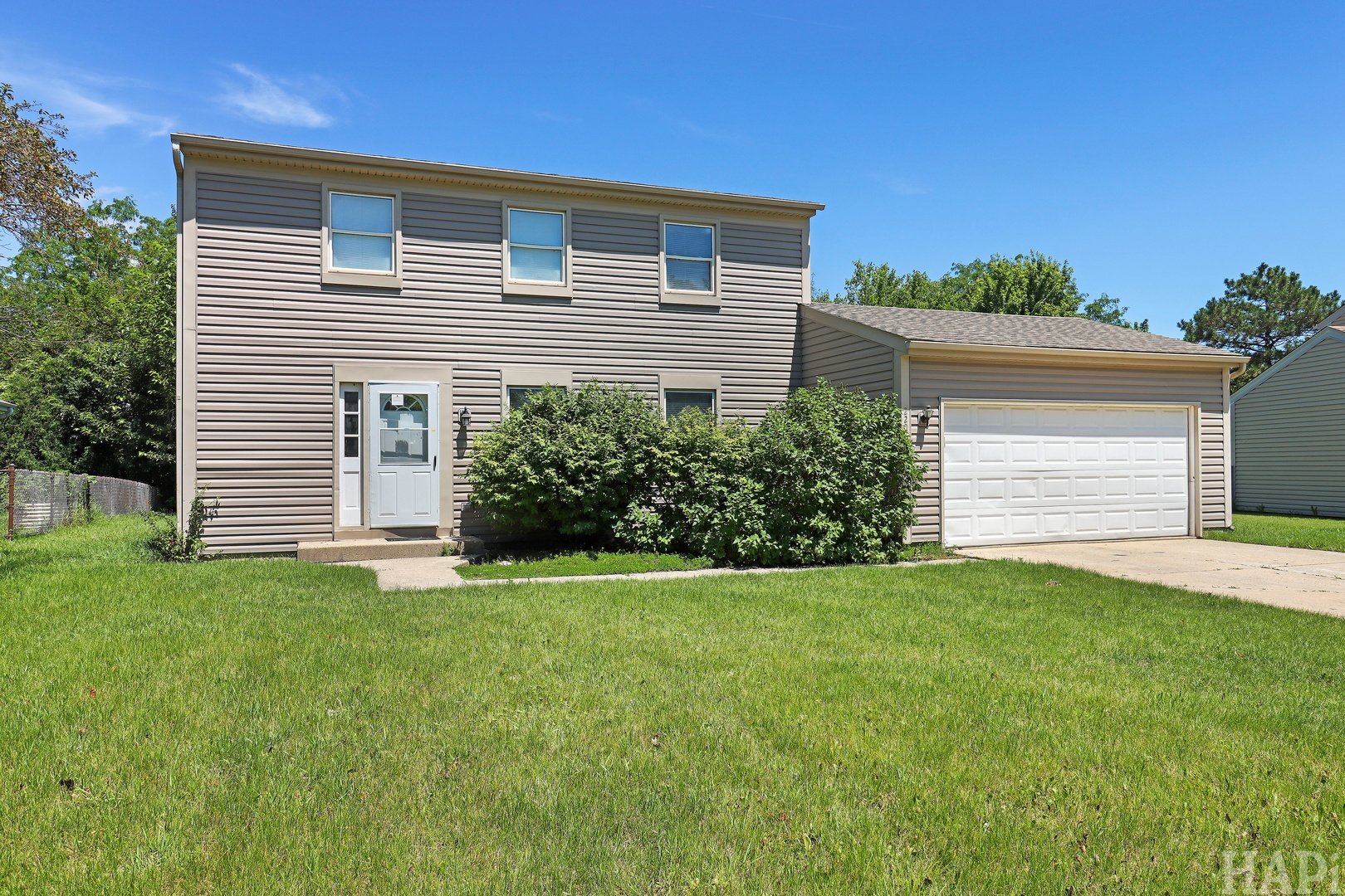 Building Photo - 2208 Kensington Dr