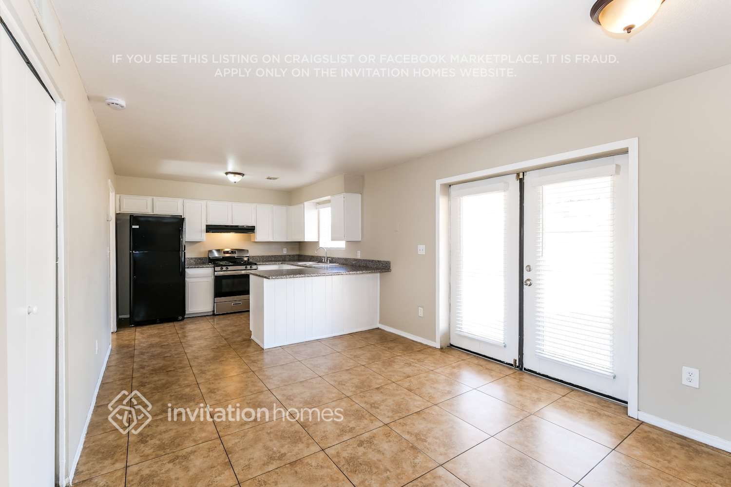 Building Photo - 7224 W North Ln