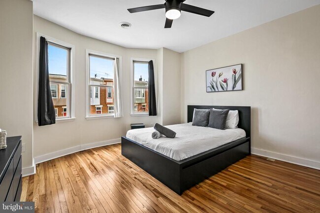 Building Photo - 600 N Linwood Ave