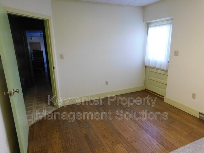 Building Photo - 251 William Cousins Rd