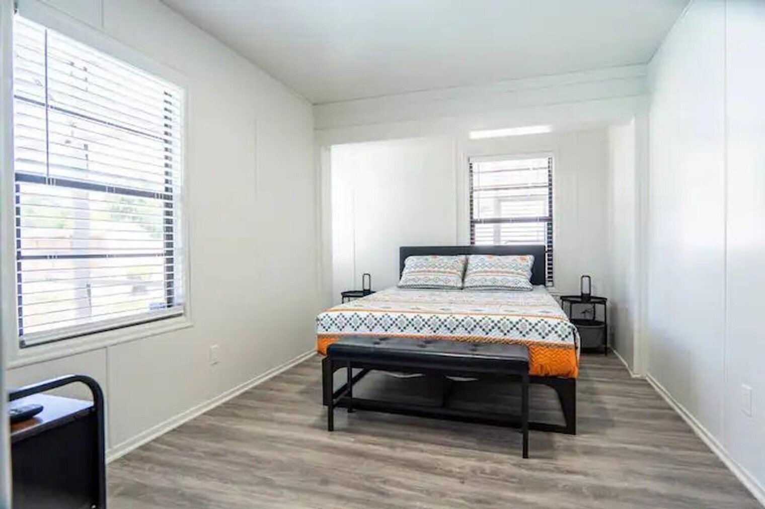 Building Photo - 9096 Dubois Blvd