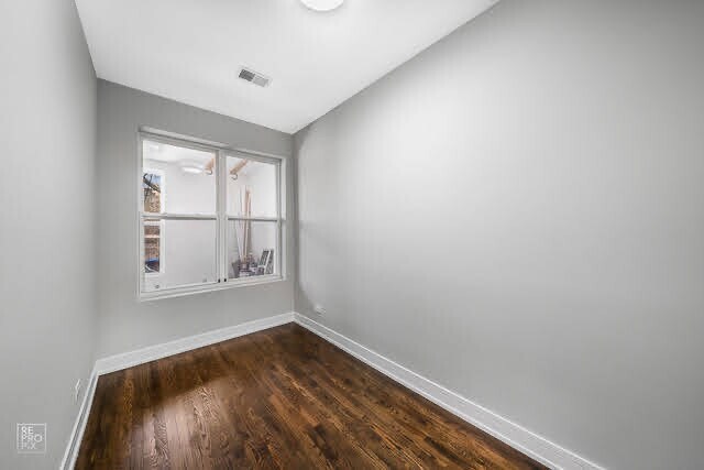 Building Photo - 1510 N Maplewood Ave