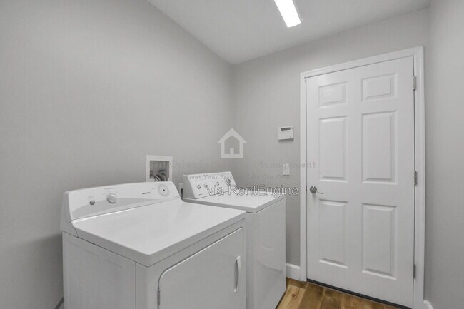 Building Photo - 456 Flyrod Cir