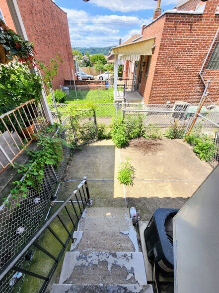 Building Photo - 4243 Dunkeld Way