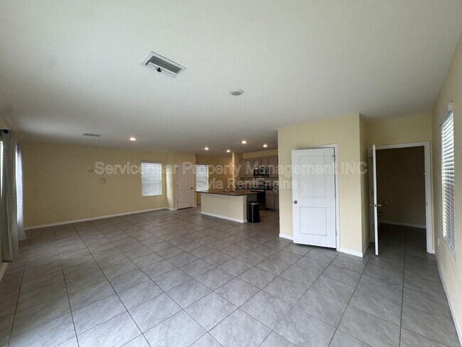 Building Photo - 32562 Canyonlands Dr