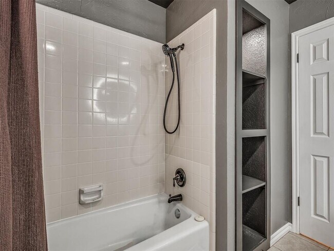 Building Photo - 2601 Ricks Trail